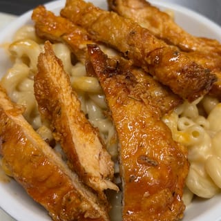 Buffalo Chicken Mac and Cheese
