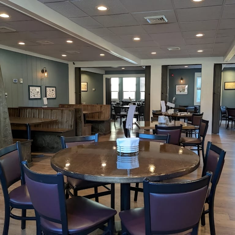 A Relaxed and Welcoming Dine-In Experience